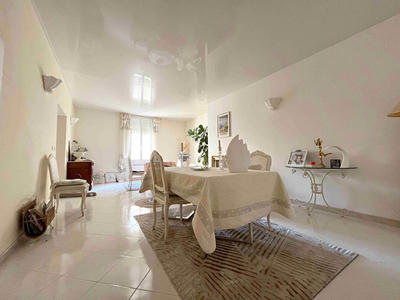 Immeuble - 260 m² - 9 pièces