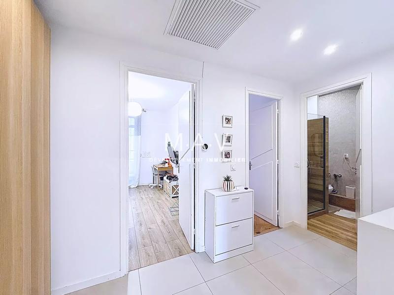 Appartement - 104 m² - 4 pièces