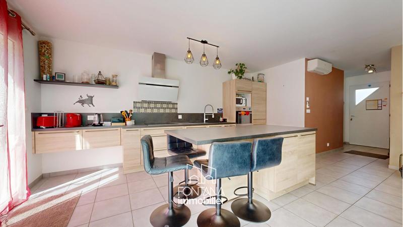 Maison - 93 m² - 4 pièces