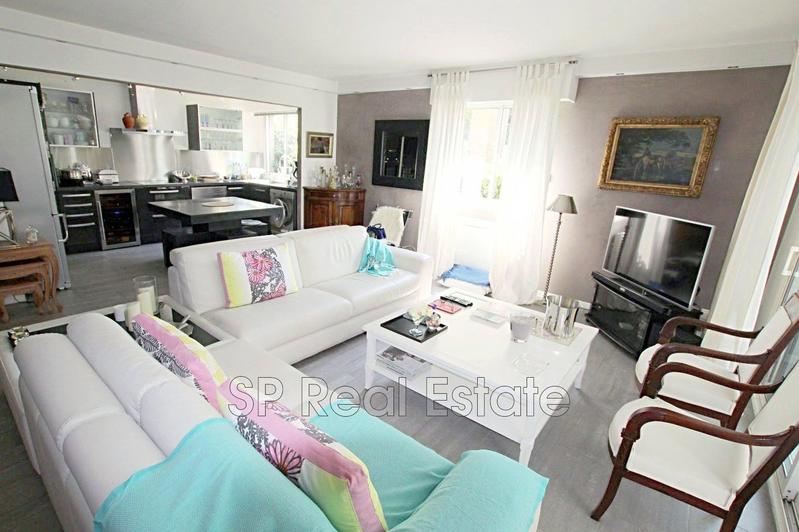 Appartement - 93 m² - 4 pièces