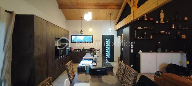 Maison - 128 m² - 5 pièces