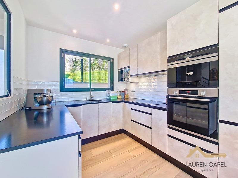 Maison - 98 m² - 5 pièces