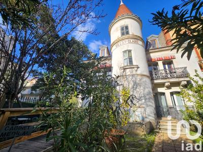 Appartement - 296 m² - 11 pièces