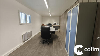 Local d'activités - 354 m²