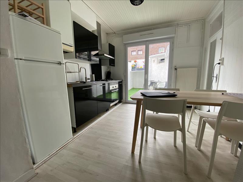 Appartement - 100 m² - 5 pièces