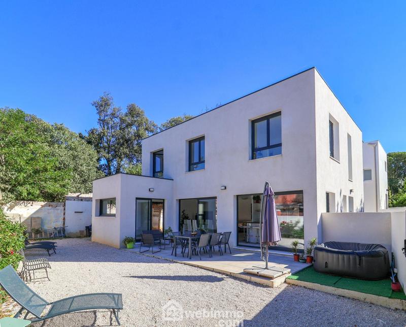 Villa - 141 m² - 5 pièces
