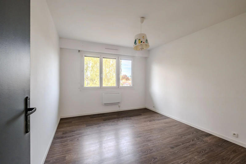 Appartement - 84 m² - 4 pièces