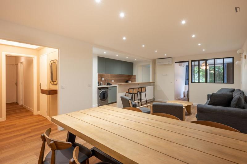 Chambre - 9 m² - 4 pièces