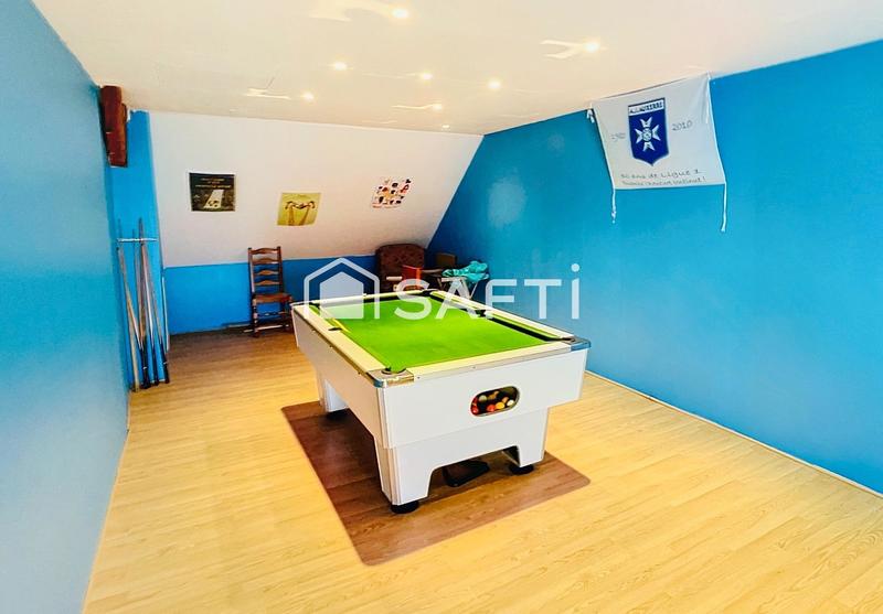 Maison - 180 m² - 6 pièces