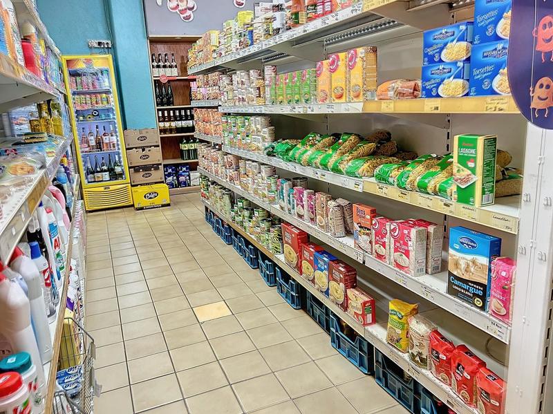 Local commercial - 84 m² - 2 pièces