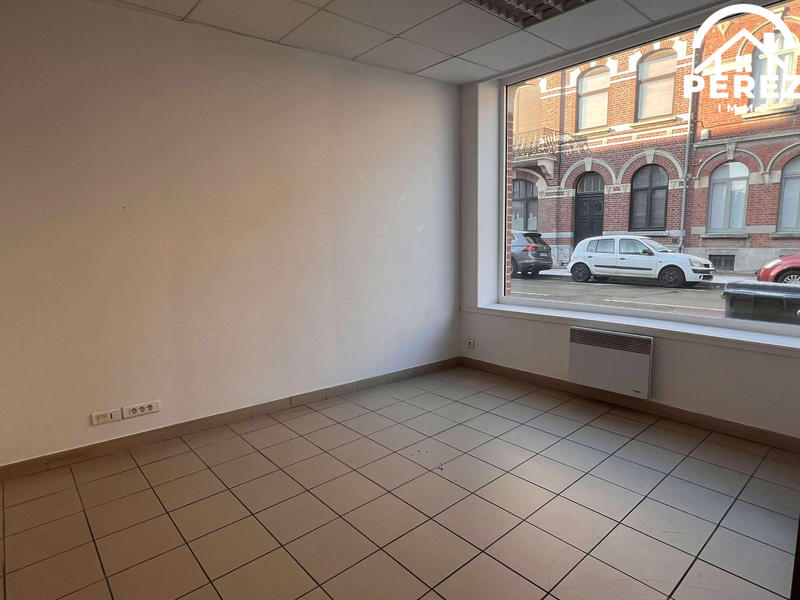 Local commercial - 44 m² - 3 pièces