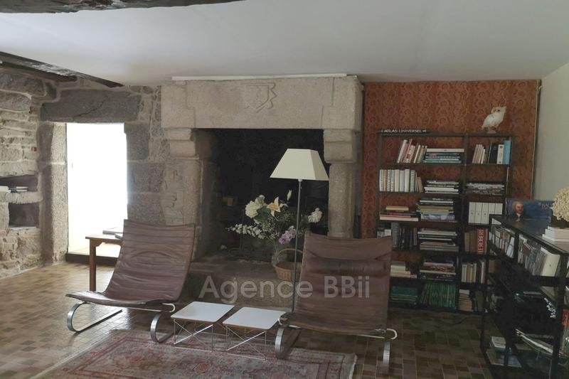 Maison - 300 m² - 15 pièces