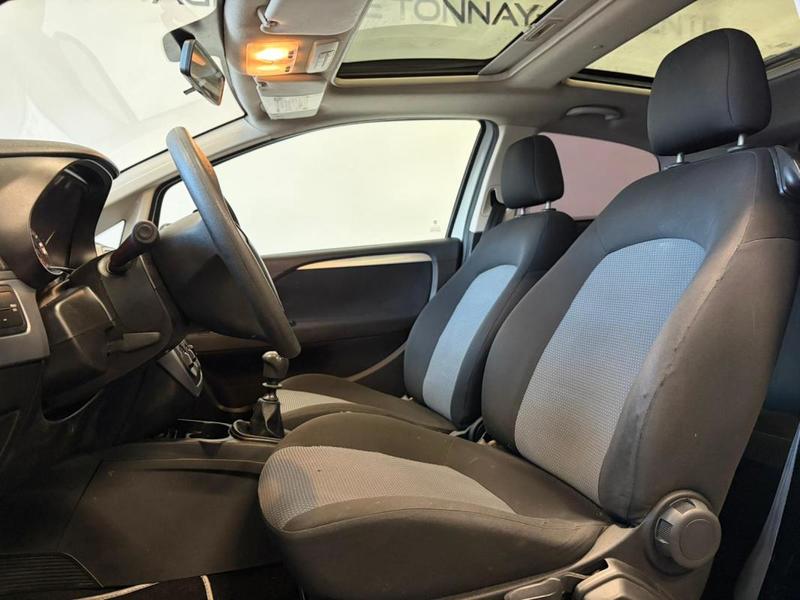 Fiat Punto 1.4 i 77 cv