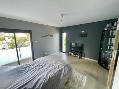 Maison - 174 m² - 7 pièces