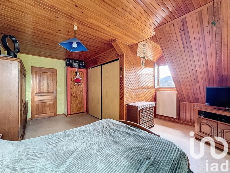 Maison - 275 m² - 8 pièces