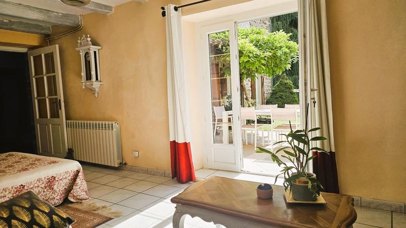 Maison - 286 m² - 9 pièces