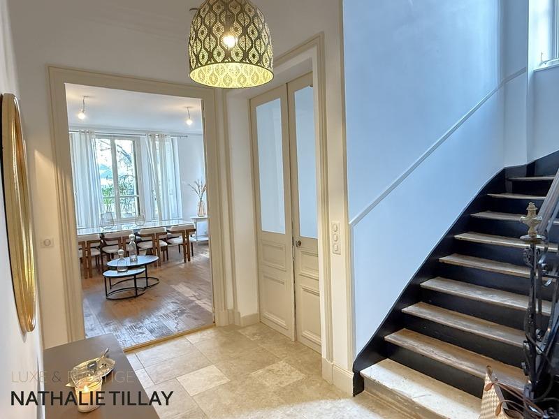 Maison bourgeoise - 236 m² - 8 pièces