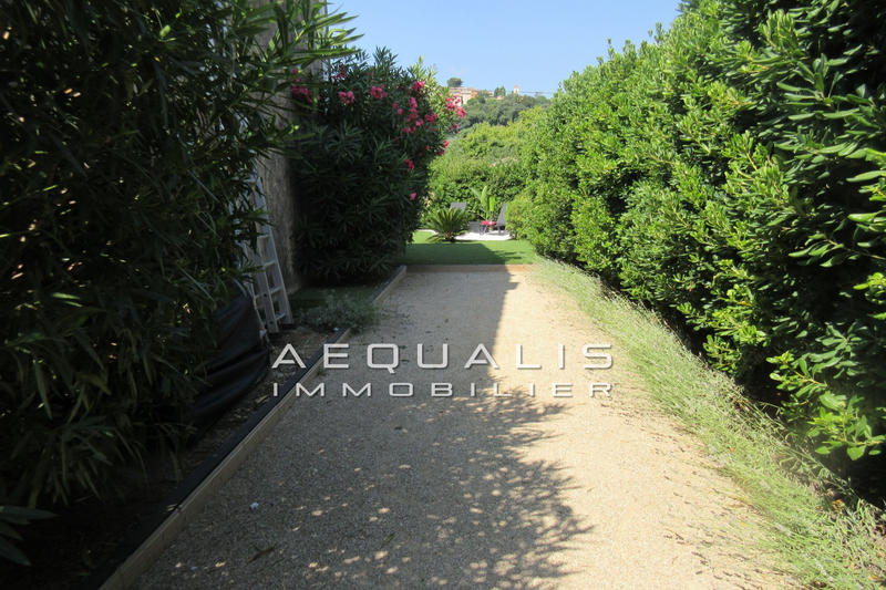 Maison - 104 m² - 4 pièces