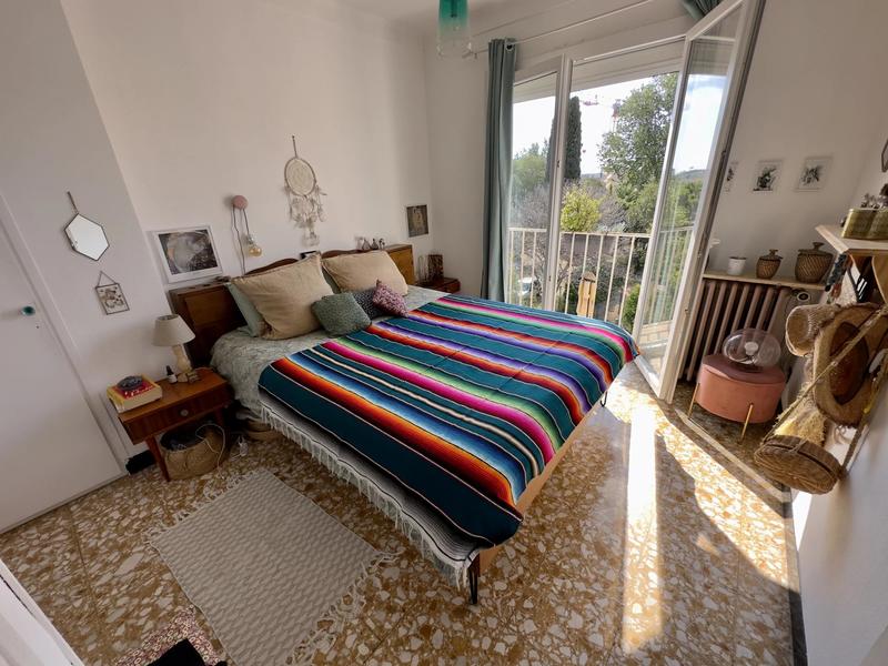 Appartement - 100 m² - 5 pièces