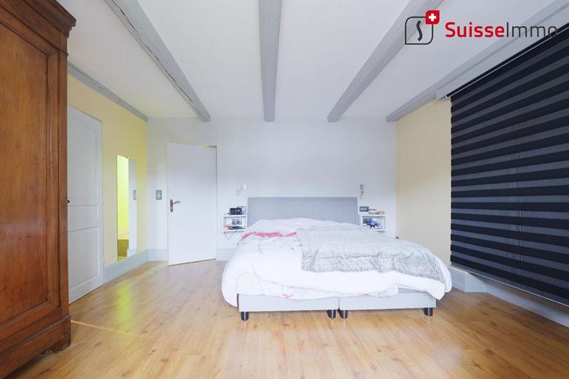 Maison - 295 m² - 10 pièces