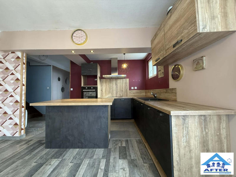 Maison - 105 m² - 6 pièces