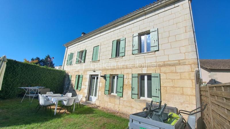 Maison chambre d'hôtes - 340 m² - 8 pièces