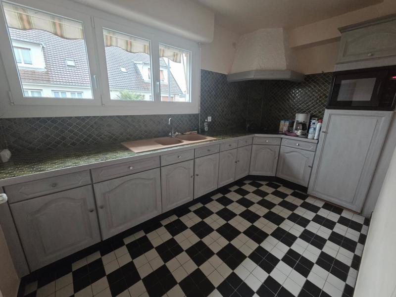 Maison - 110 m² - 6 pièces