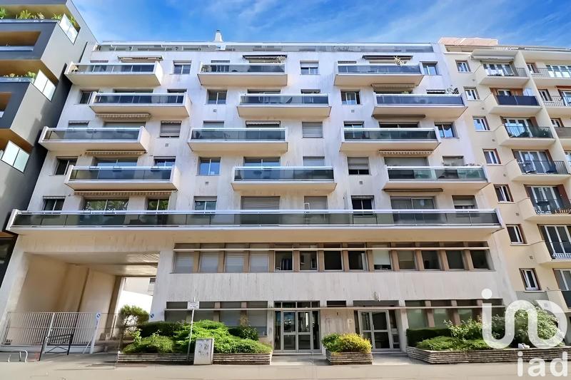 Appartement - 82 m² - 4 pièces