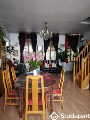 Chambre - 13 m² - 1 pièce