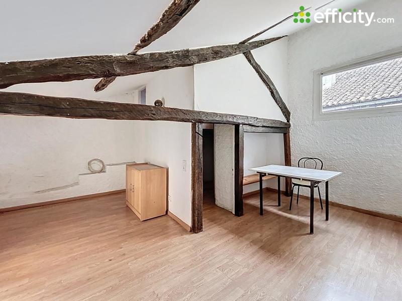 Immeuble - 203 m² - 9 pièces