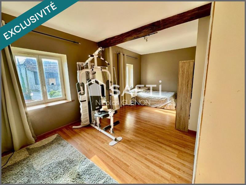 Maison - 235 m² - 8 pièces