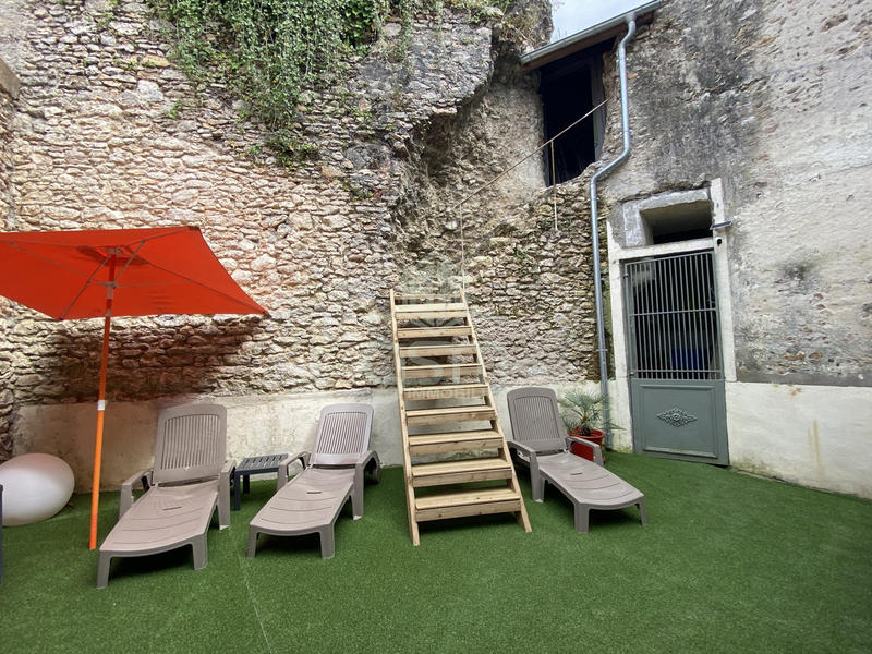 Maison ancienne - 213 m² - 9 pièces