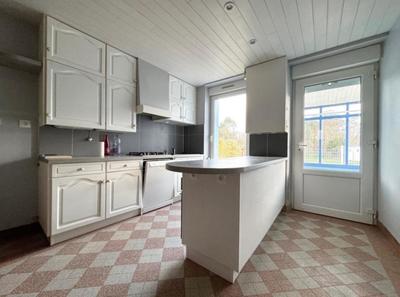 Maison - 110 m² - 6 pièces