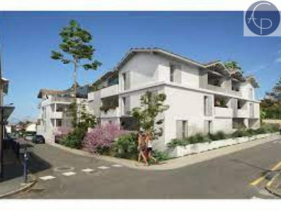 Appartement - 85 m² - 4 pièces