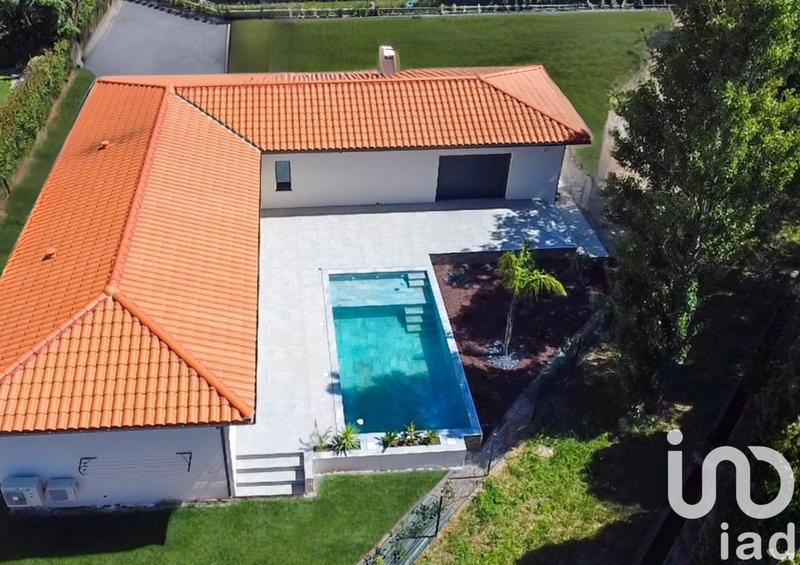 Maison - 140 m² - 4 pièces