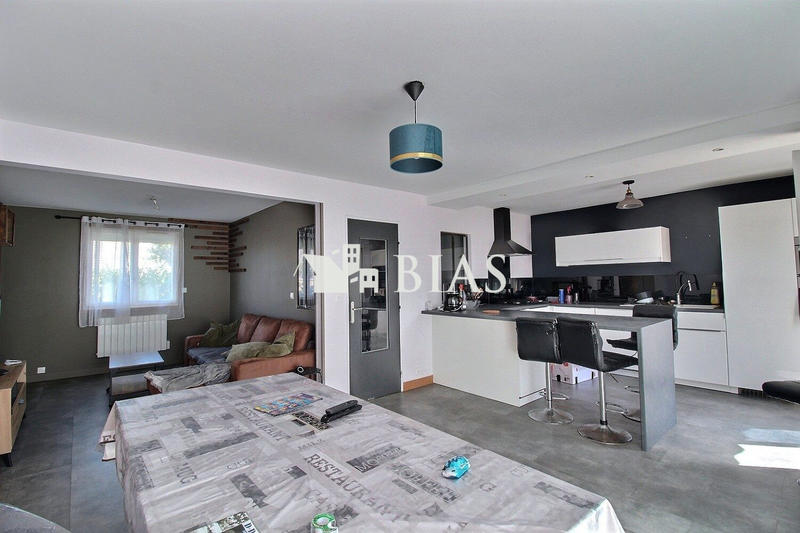 Maison - 91 m² - 4 pièces