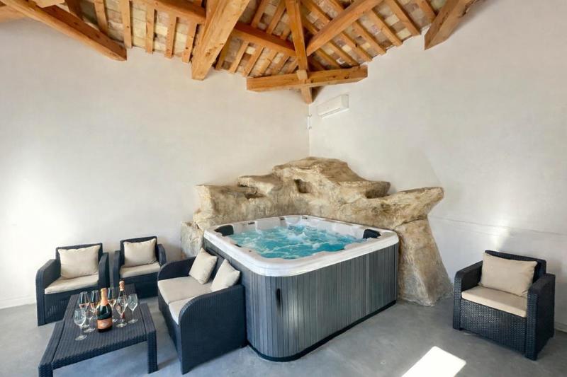 Villa - 293 m² - 8 pièces