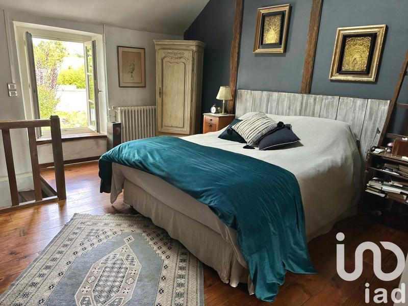 Maison - 210 m² - 8 pièces