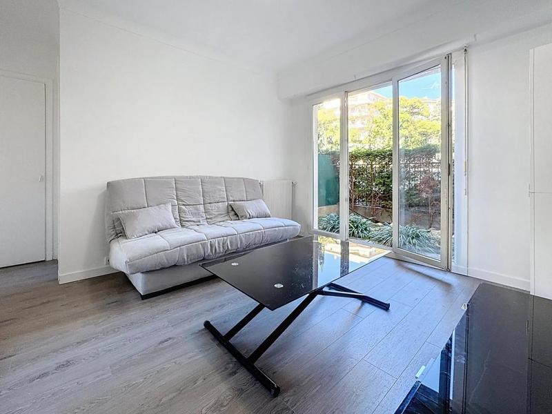 Studio - 24 m² - 1 pièce