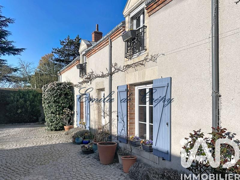 Maison - 184 m² - 9 pièces