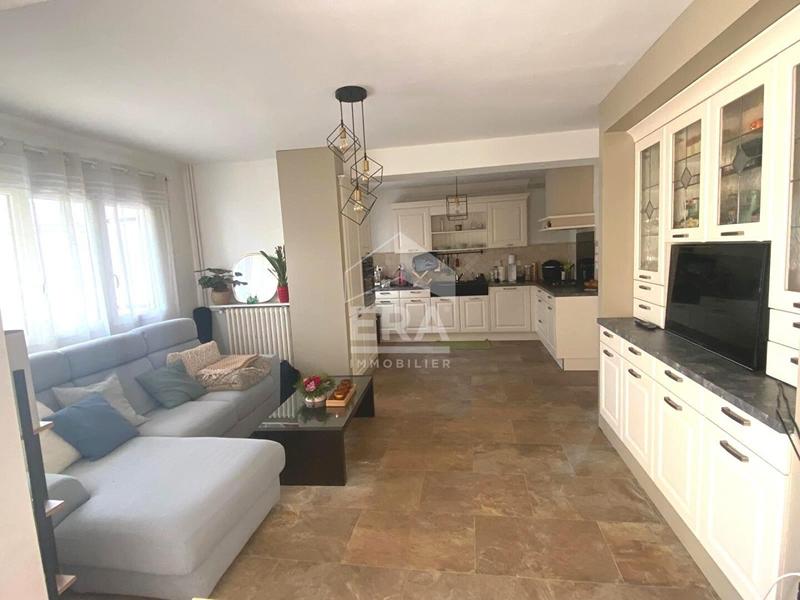 Villa - 93 m² - 4 pièces