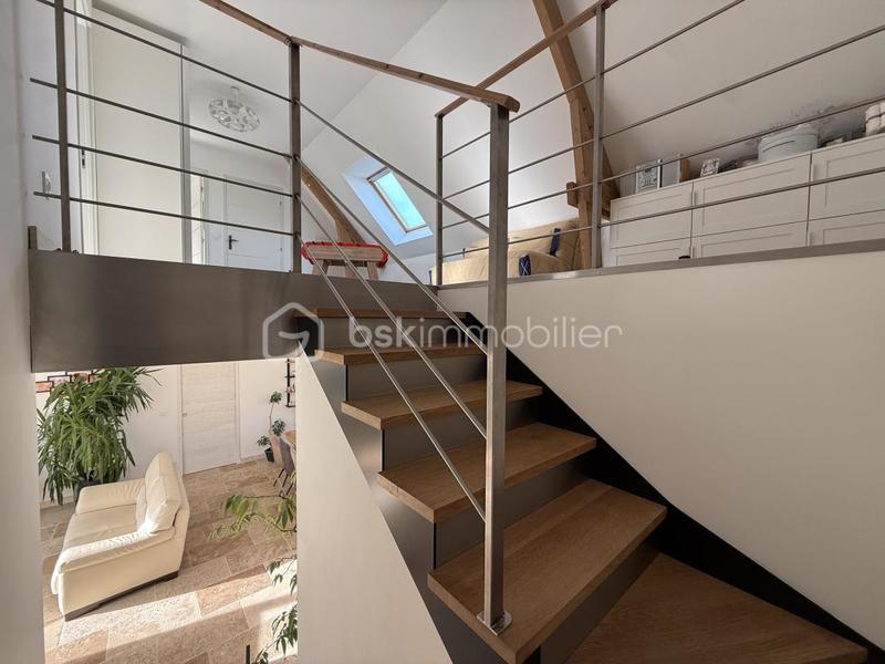 Maison - 161 m² - 6 pièces