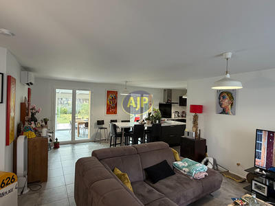 Maison - 134 m² - 5 pièces