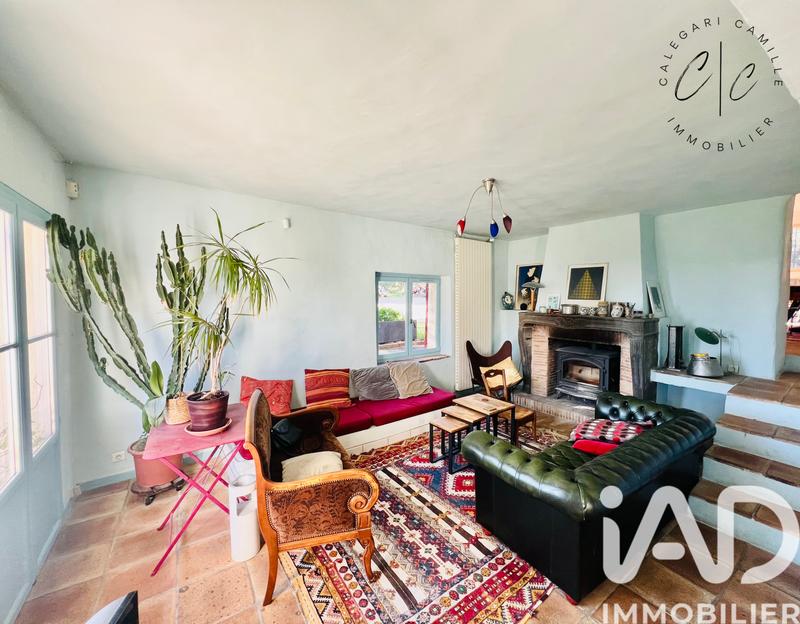 Maison - 265 m² - 10 pièces