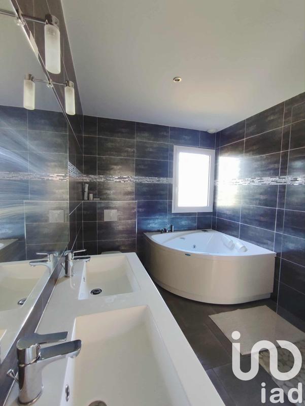 Maison - 147 m² - 5 pièces