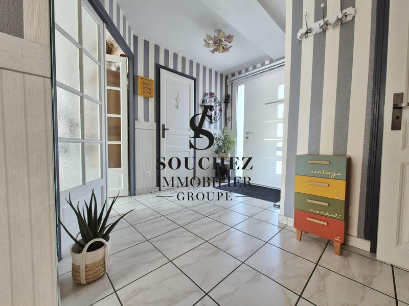 Maison - 200 m² - 8 pièces