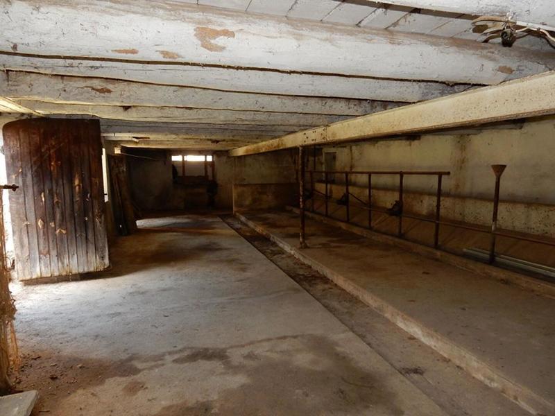 Corps de ferme - 240 m² - 7 pièces