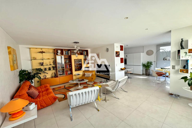 Villa - 179 m² - 6 pièces