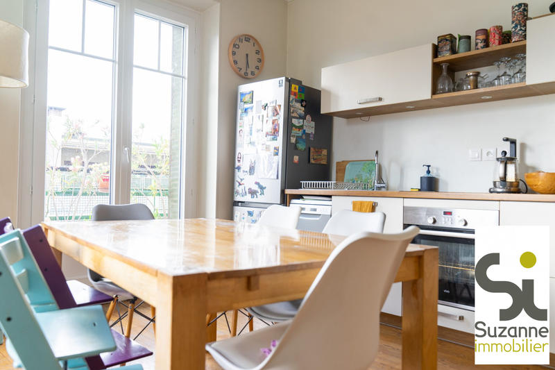 Appartement - 99 m² - 4 pièces