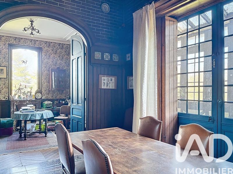 Maison - 453 m² - 12 pièces